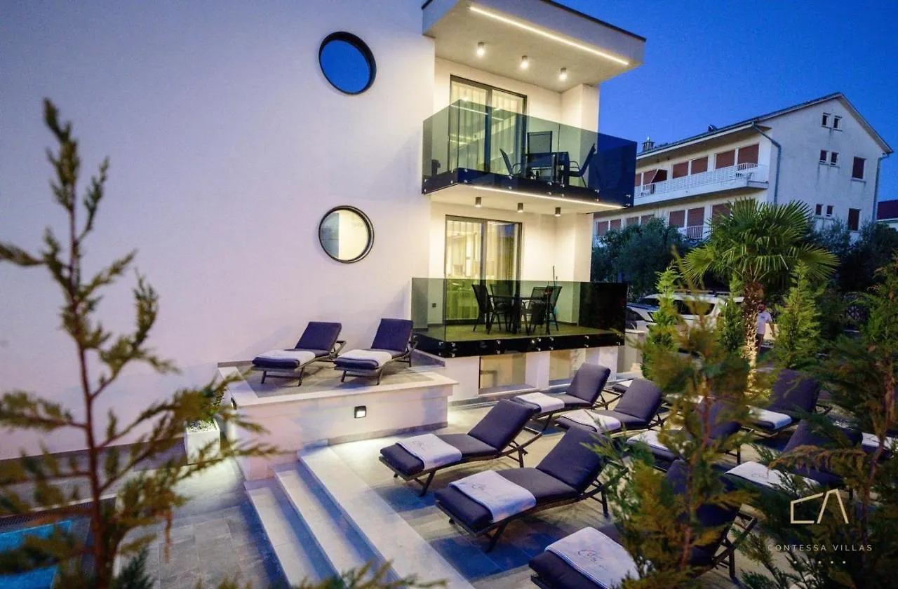 Luxury Apartments In Villa Curiera Malinska