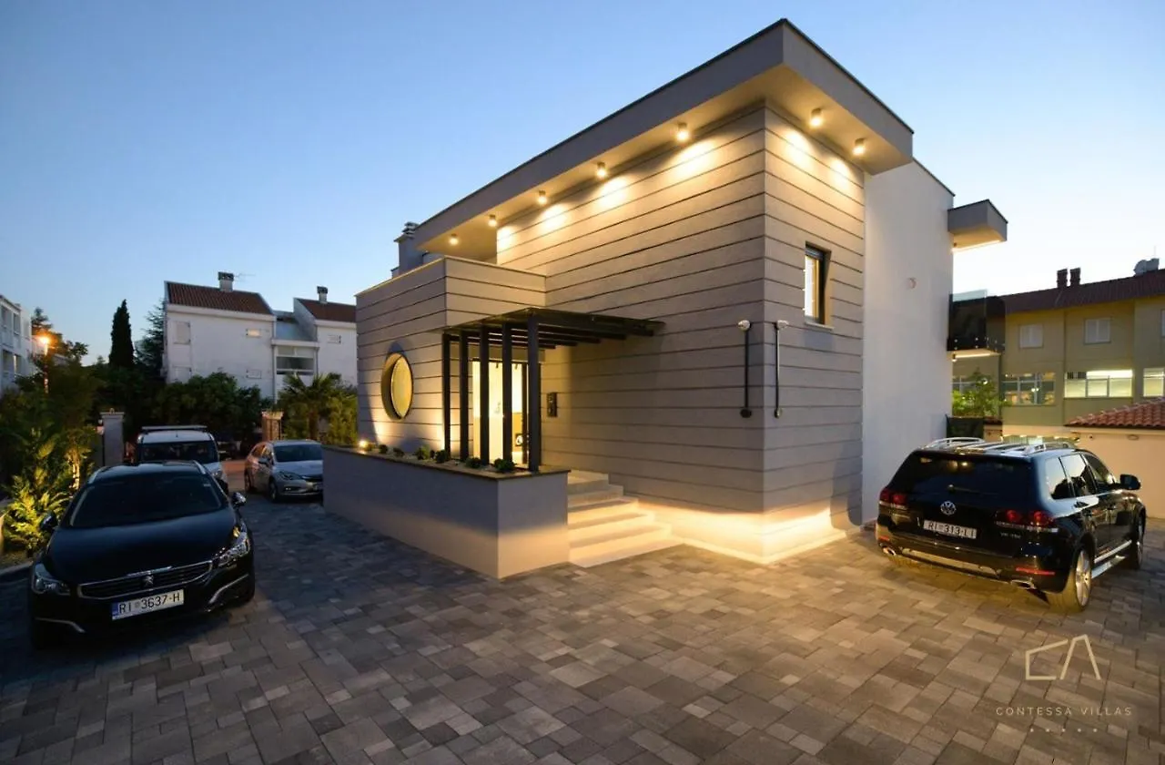 ***** Pensjonat Luxury Apartments In Villa Curiera Malinska Chorwacja